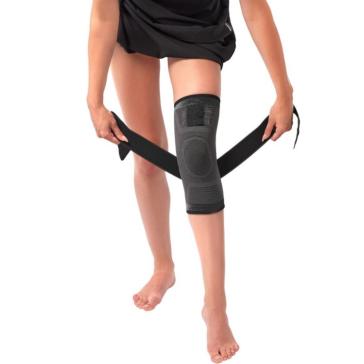 Суппорт для колена Bradex SF 0665 с утяжкой, черный